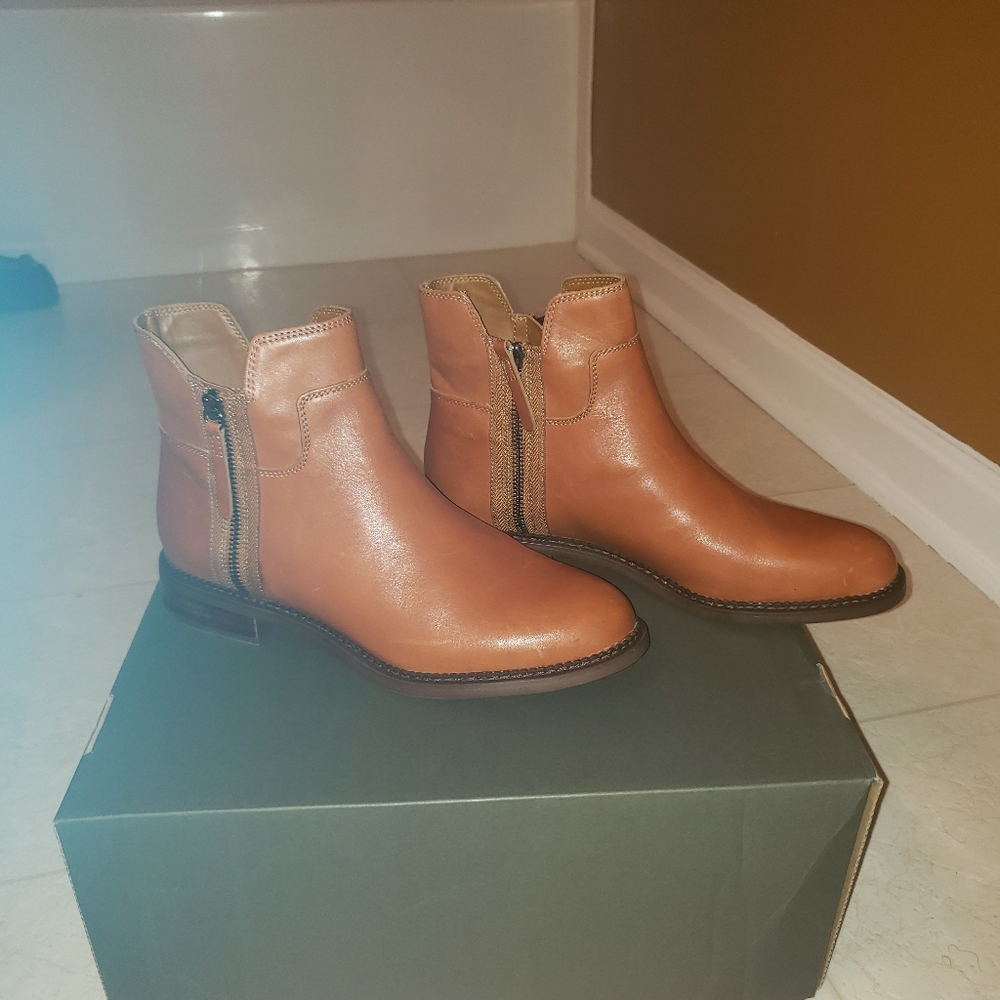 Franco Sarto chelsea ankle boot leather